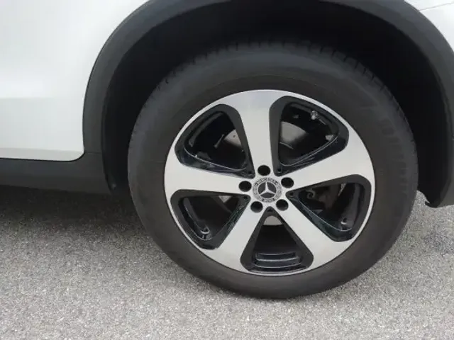 Mercedes-Benz GLC 200