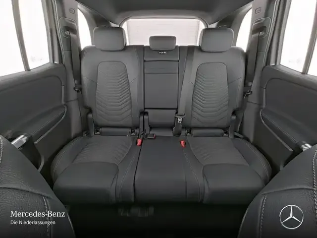Mercedes-Benz EQB 250