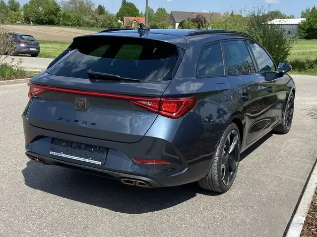 CUPRA Leon