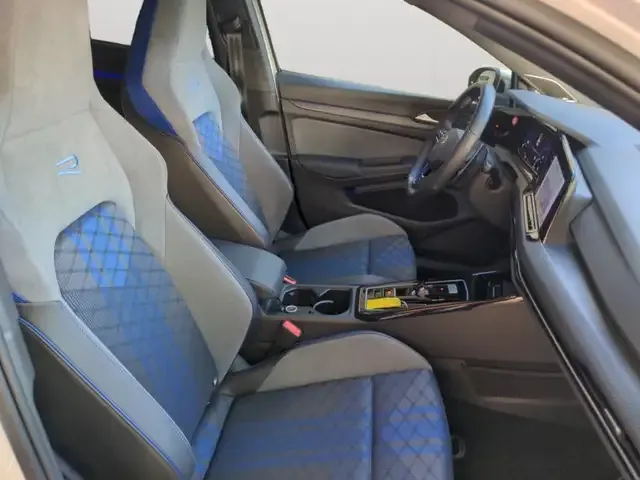 Volkswagen Golf R