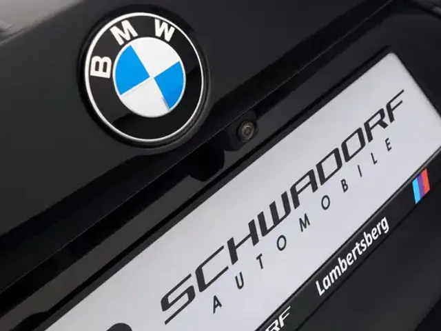 BMW 320