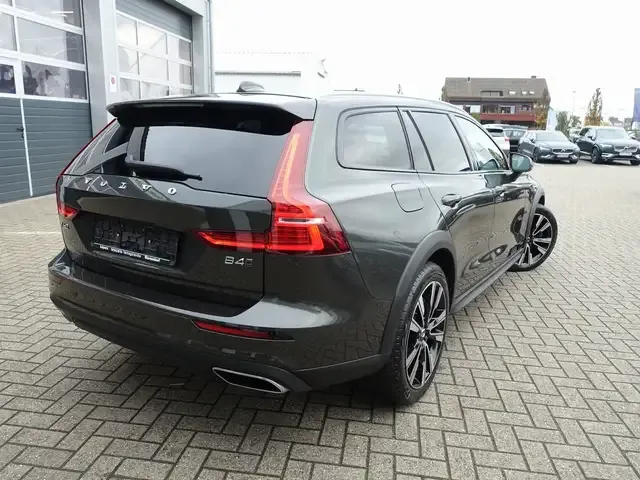 Volvo V60 Cross Country