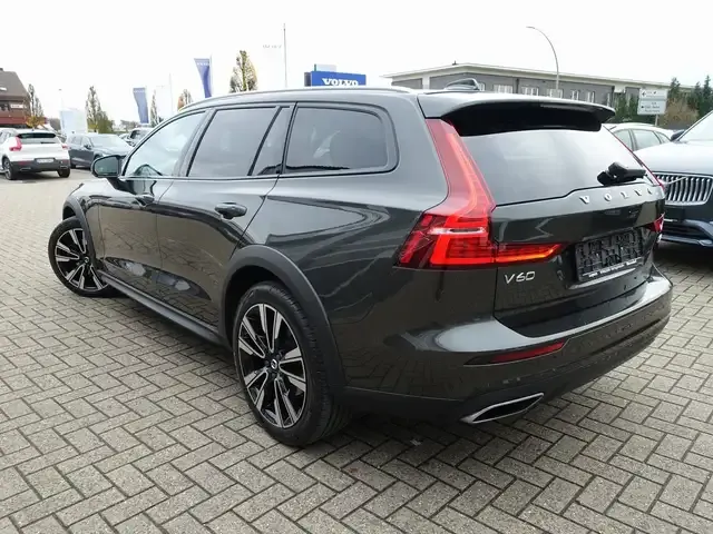 Volvo V60 Cross Country