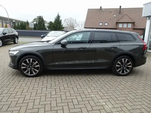 Volvo V60 Cross Country