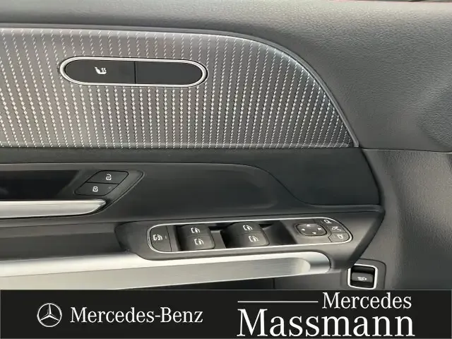 Mercedes-Benz EQB 300