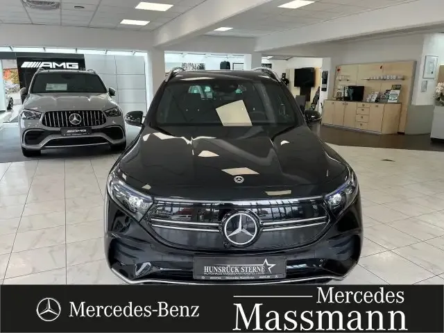 Mercedes-Benz EQB 300