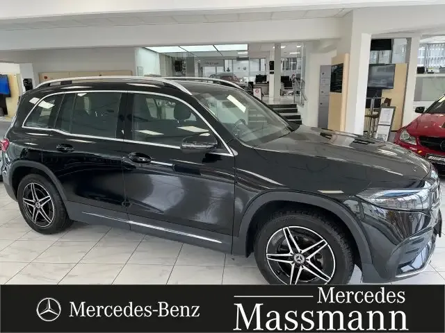 Mercedes-Benz EQB 300