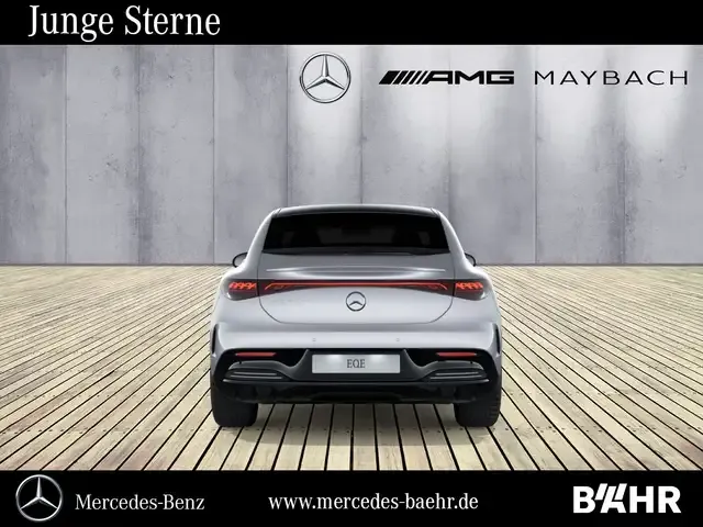 Mercedes-Benz EQE 300