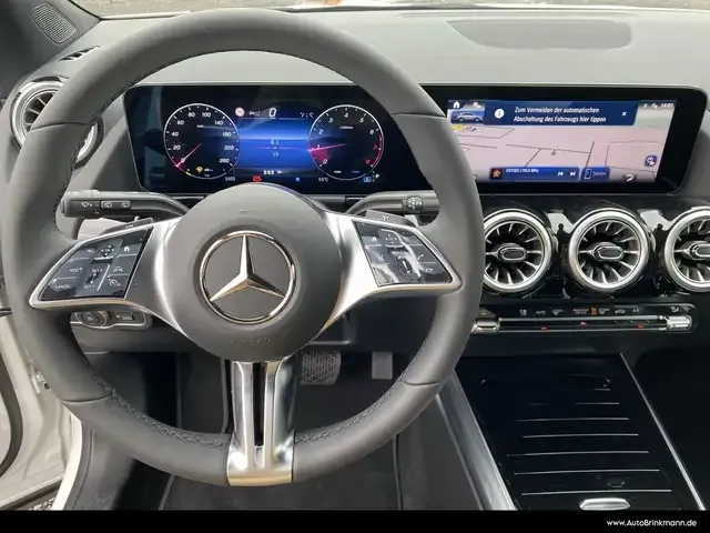 Mercedes-Benz GLA 180