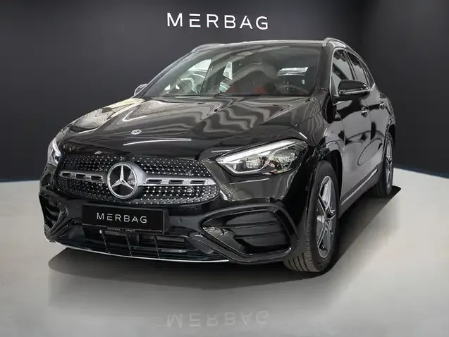 Mercedes-Benz GLA 220