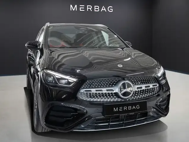 Mercedes-Benz GLA 220