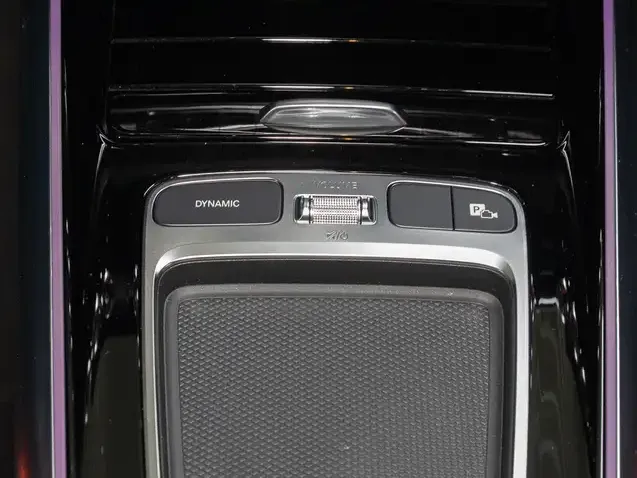 Mercedes-Benz GLA 220