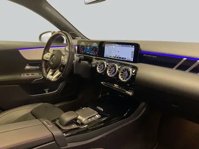 Mercedes-Benz A 45 AMG