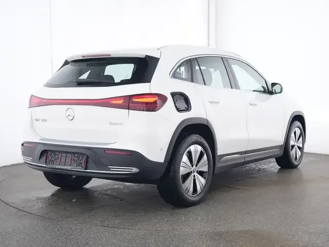 Mercedes-Benz EQA 300