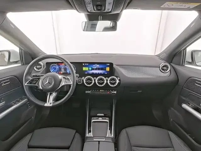 Mercedes-Benz EQA 300