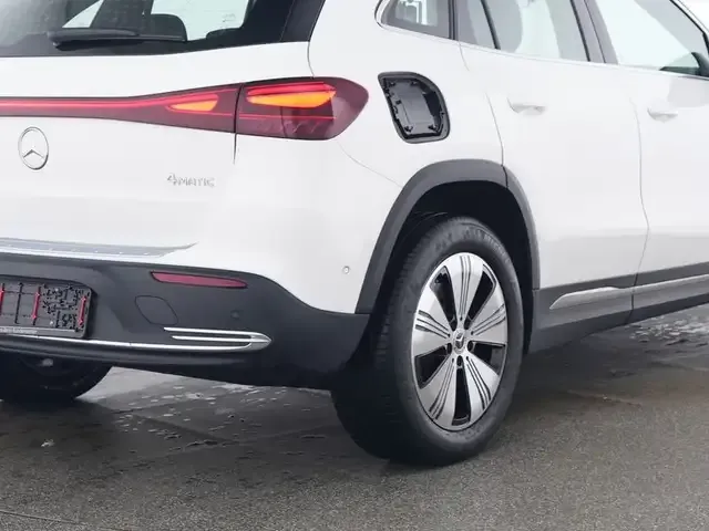 Mercedes-Benz EQA 300