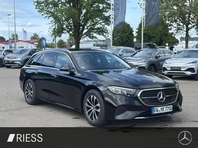 Mercedes-Benz E 200