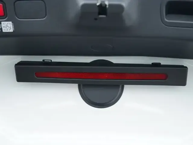 Mercedes-Benz CLE 200