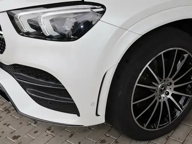 Mercedes-Benz GLE 400