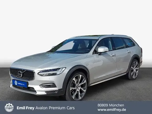 Volvo V90 Cross Country