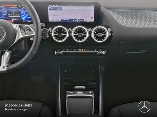 Mercedes-Benz EQA 300