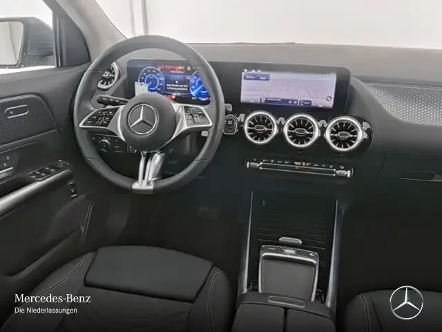 Mercedes-Benz EQA 300