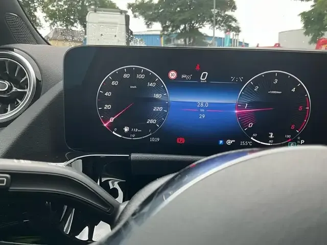 Mercedes-Benz GLA 200