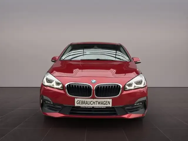 BMW 218