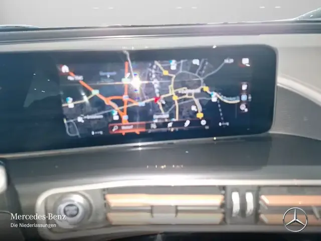 Mercedes-Benz EQC 400