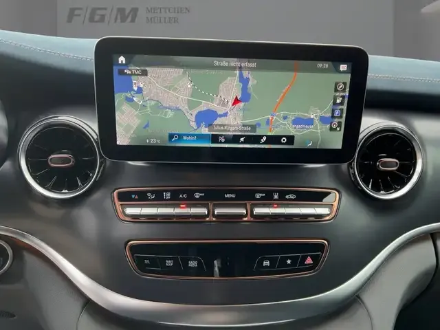 Mercedes-Benz EQV 300