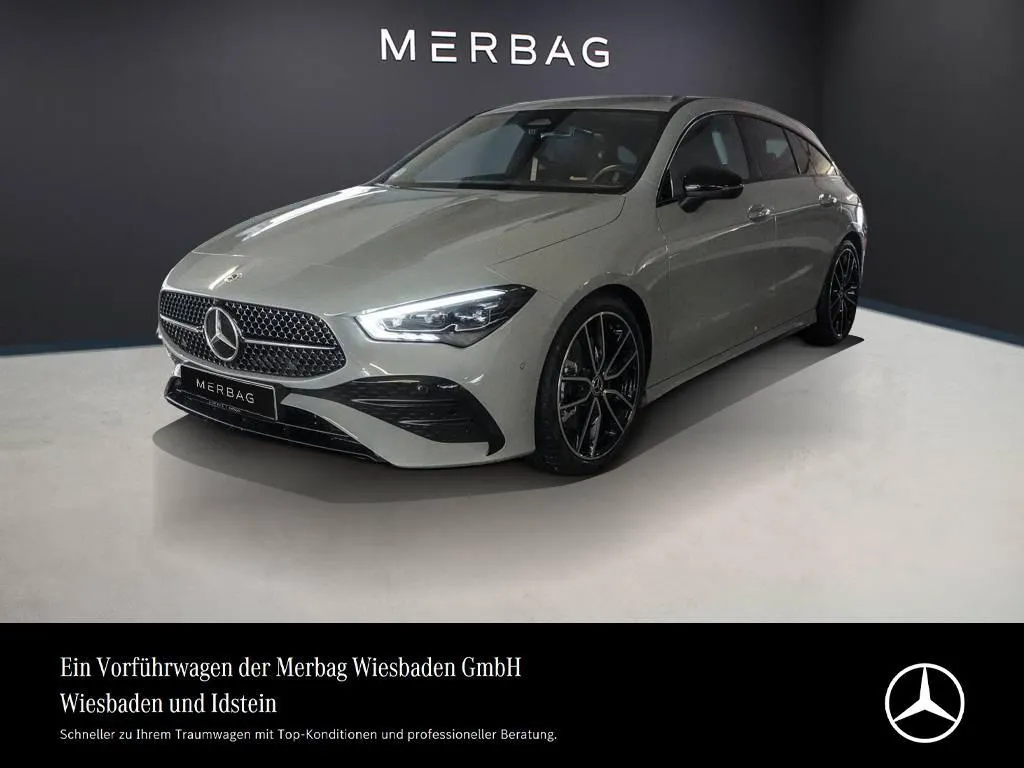 Mercedes-Benz CLA 200