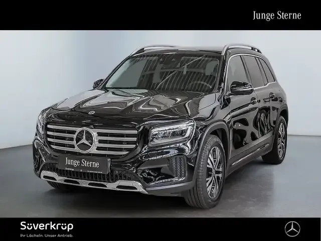 Mercedes-Benz GLB 220