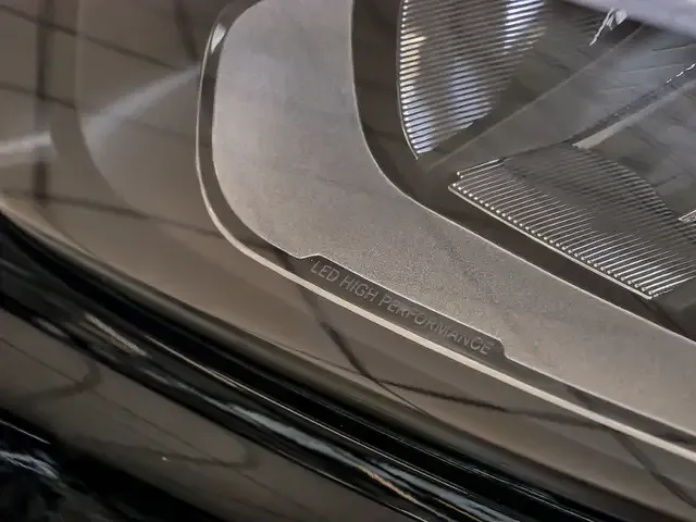 Mercedes-Benz GLB 220