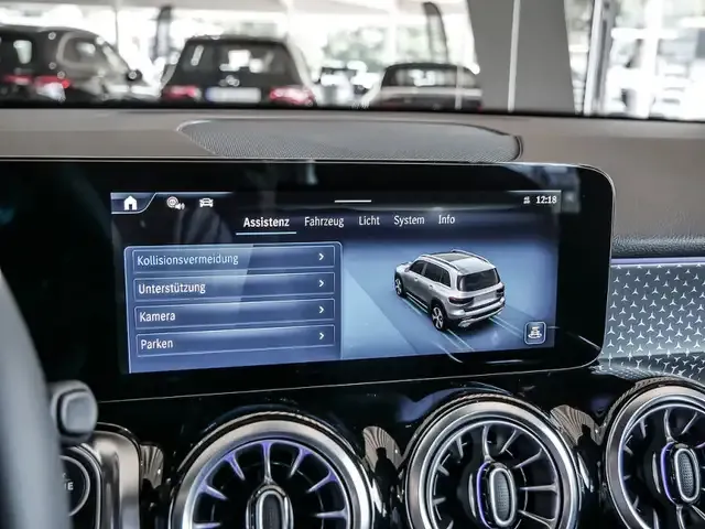 Mercedes-Benz GLB 200