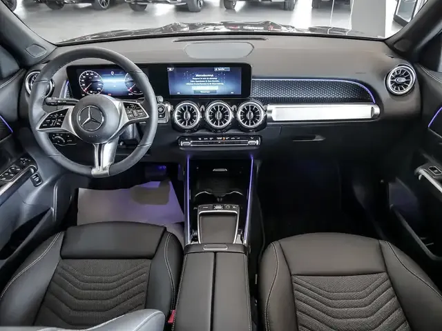 Mercedes-Benz GLB 200
