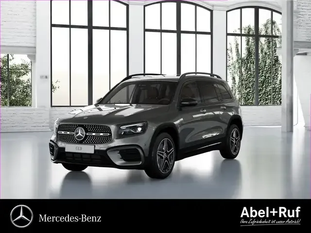 Mercedes-Benz GLB 220