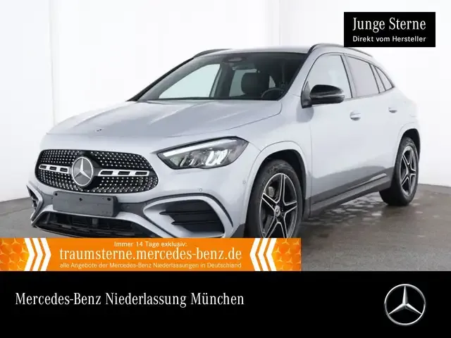 Mercedes-Benz GLA 200