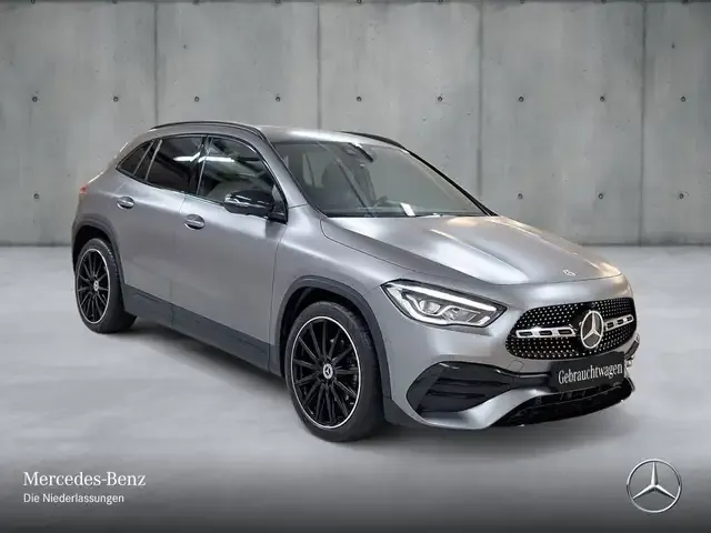 Mercedes-Benz GLA 200