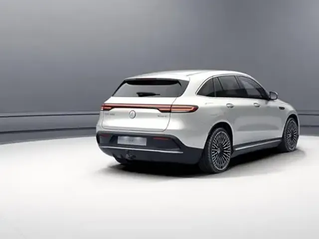 Mercedes-Benz EQC 400