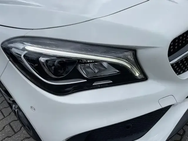 Mercedes-Benz CLA 220