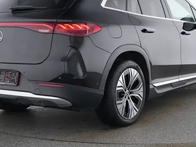 Mercedes-Benz EQE 350