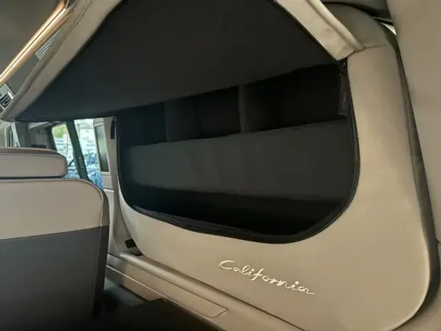 Volkswagen T7 California