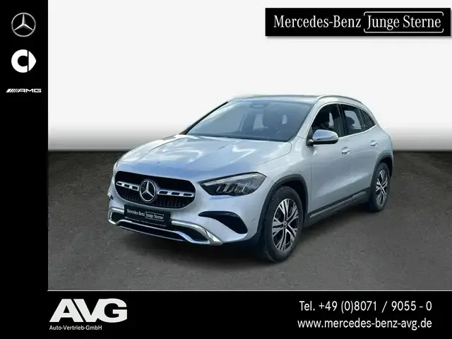 Mercedes-Benz GLA 200