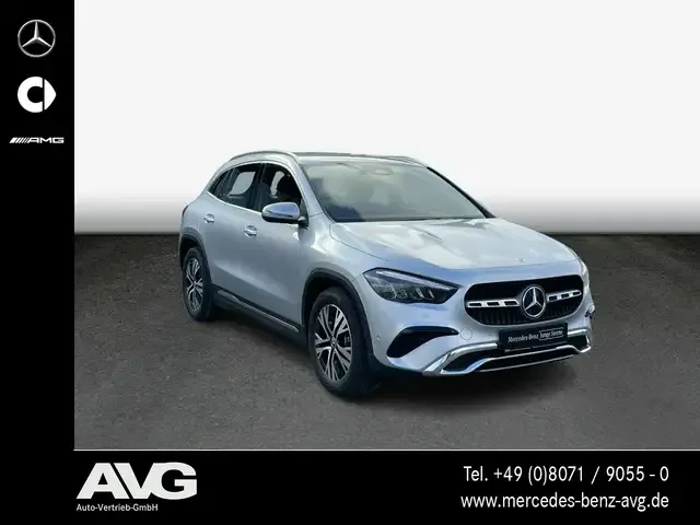 Mercedes-Benz GLA 200