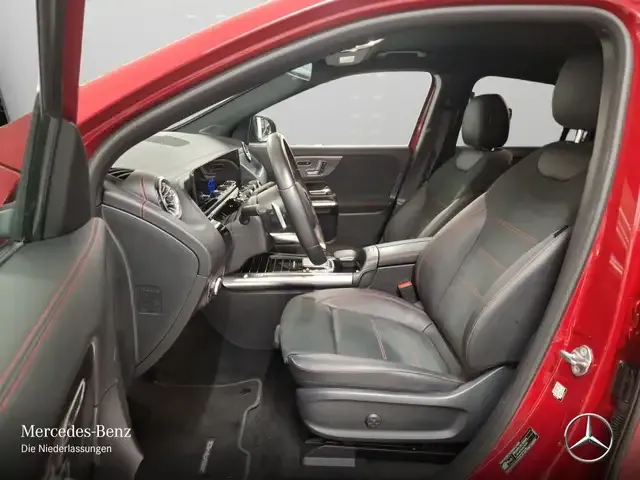 Mercedes-Benz EQA 300