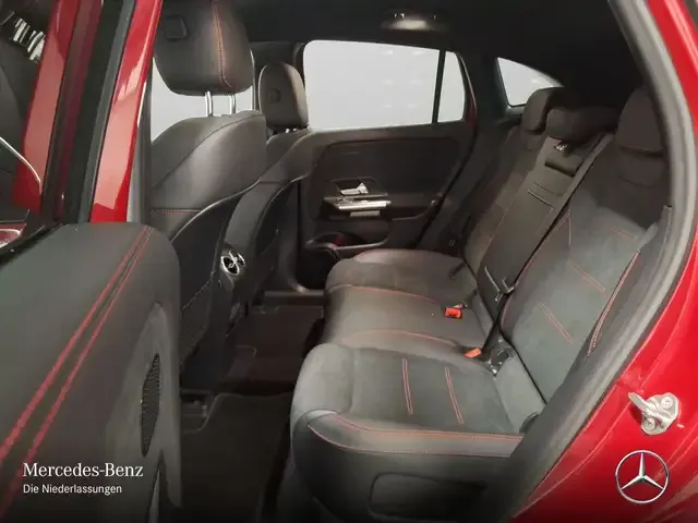 Mercedes-Benz EQA 300