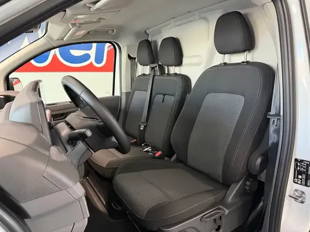Volkswagen T7 Caravelle
