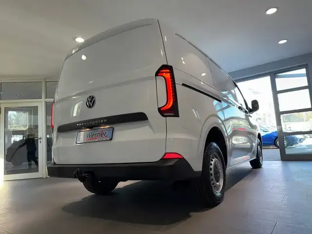 Volkswagen T7 Caravelle