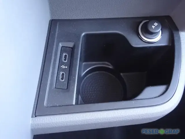 Volkswagen T6.1 Caravelle