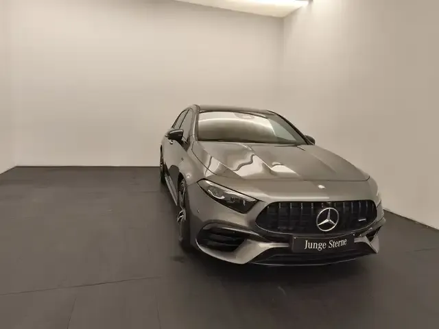 Mercedes-Benz A 45 AMG